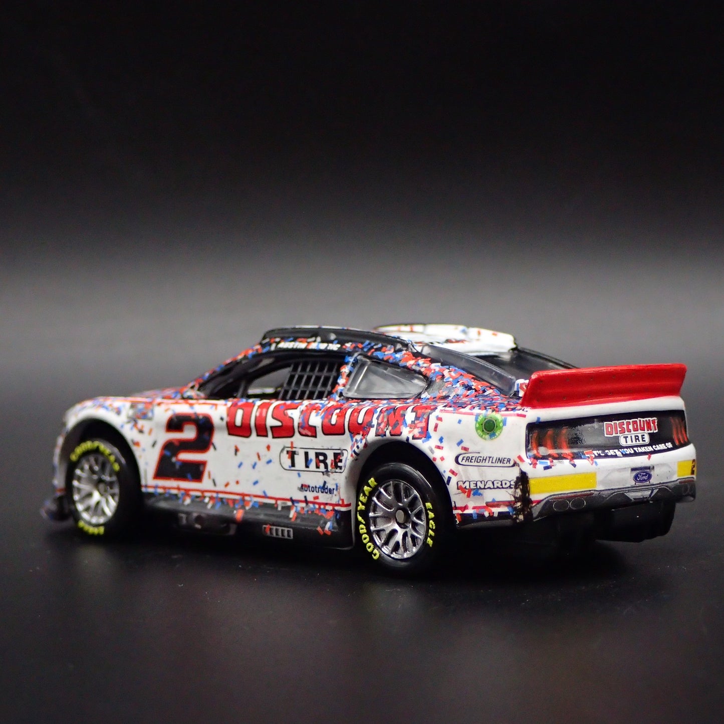 2022 FORD MUSTANG #2 AUSTIN CINDRIC DISCOUNT TIRE NASCAR 1:64 SCALE DIECAST CAR