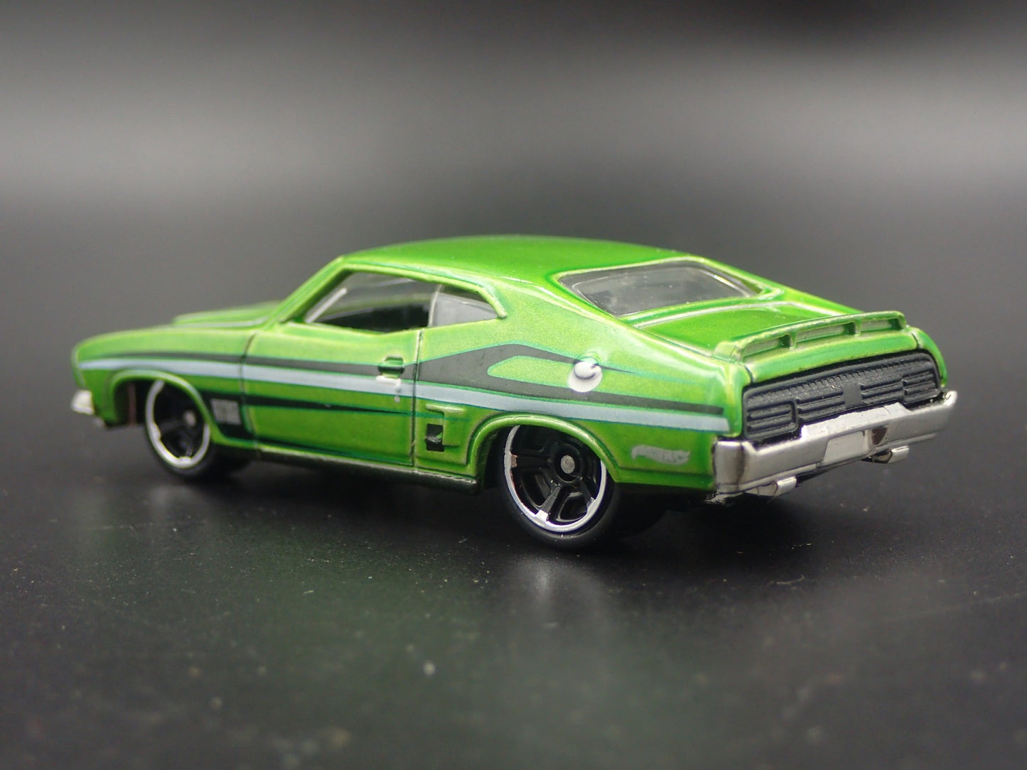 1973 73 FORD FALCON XB GREEN 1:64 SCALE COLLECTIBLE DIORAMA DIECAST MODEL CAR