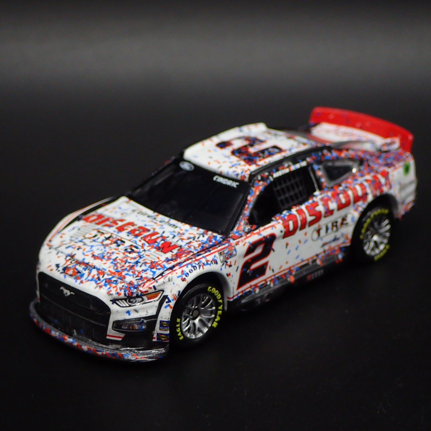 2022 FORD MUSTANG #2 AUSTIN CINDRIC DISCOUNT TIRE NASCAR 1:64 SCALE DIECAST CAR