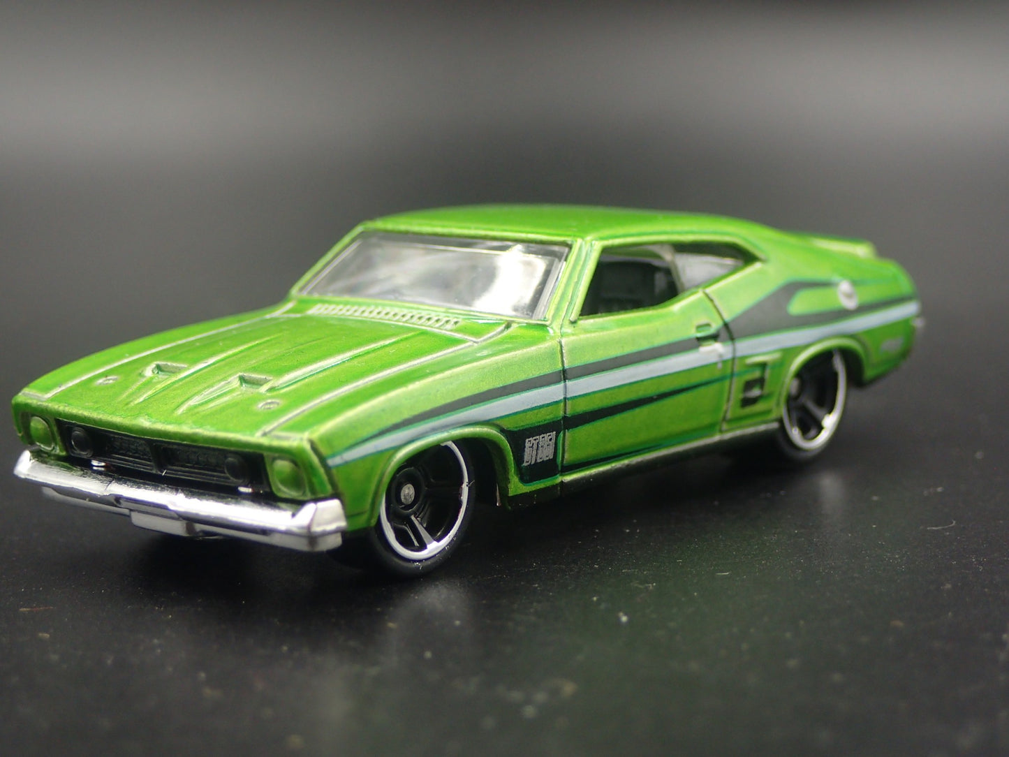 1973 73 FORD FALCON XB GREEN 1:64 SCALE COLLECTIBLE DIORAMA DIECAST MODEL CAR