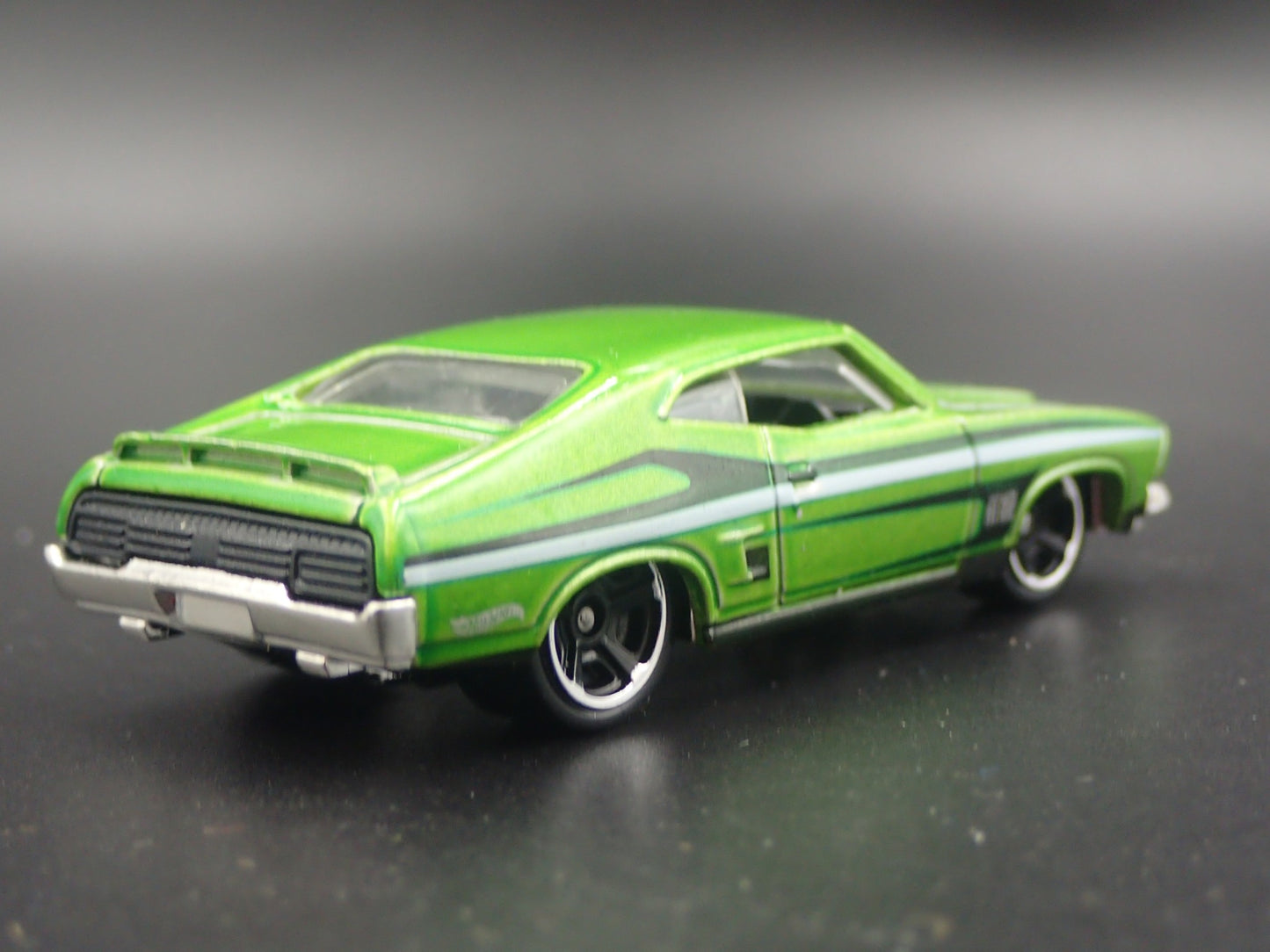 1973 73 FORD FALCON XB GREEN 1:64 SCALE COLLECTIBLE DIORAMA DIECAST MODEL CAR