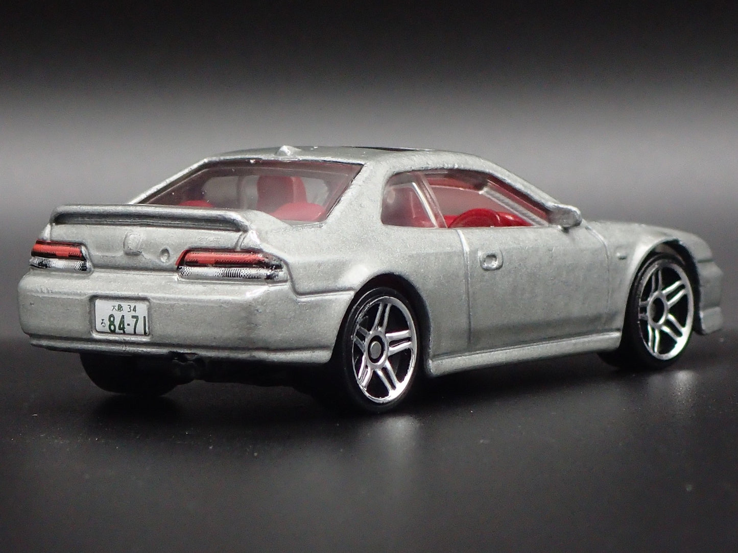 1997-2001 HONDA PRELUDE SILVER 1:64 SCALE COLLECTIBLE DIORAMA DIECAST MODEL CAR