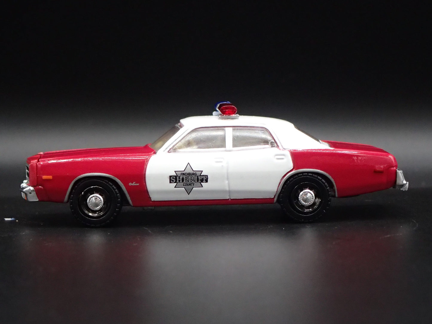 1977 77 DODGE MONACO FINCHBURG COUNTY SHERIFF RED 1/64 SCALE DIECAST MODEL CAR