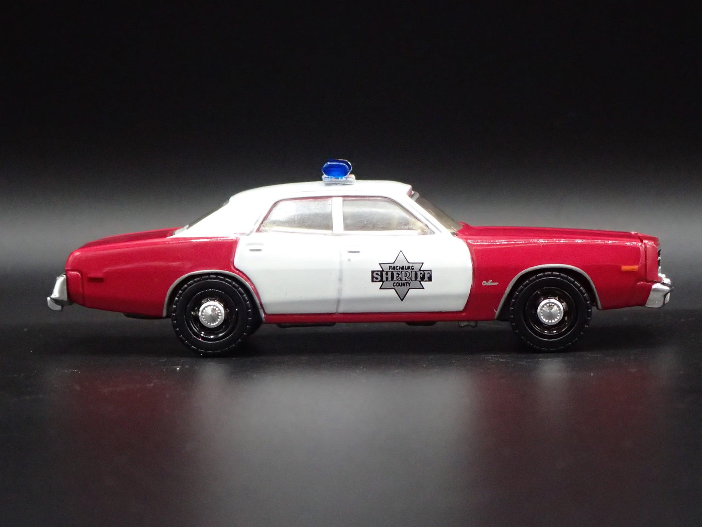 1977 77 DODGE MONACO FINCHBURG COUNTY SHERIFF RED 1/64 SCALE DIECAST MODEL CAR