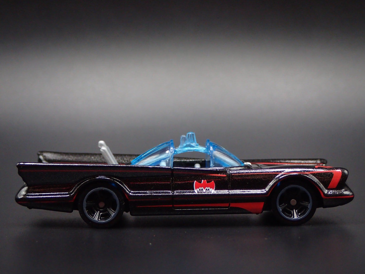 1966 66 BATMAN BATMOBILE ADAM WEST RARE 1/64 SCALE COLLECTIBLE DIECAST MODEL CAR