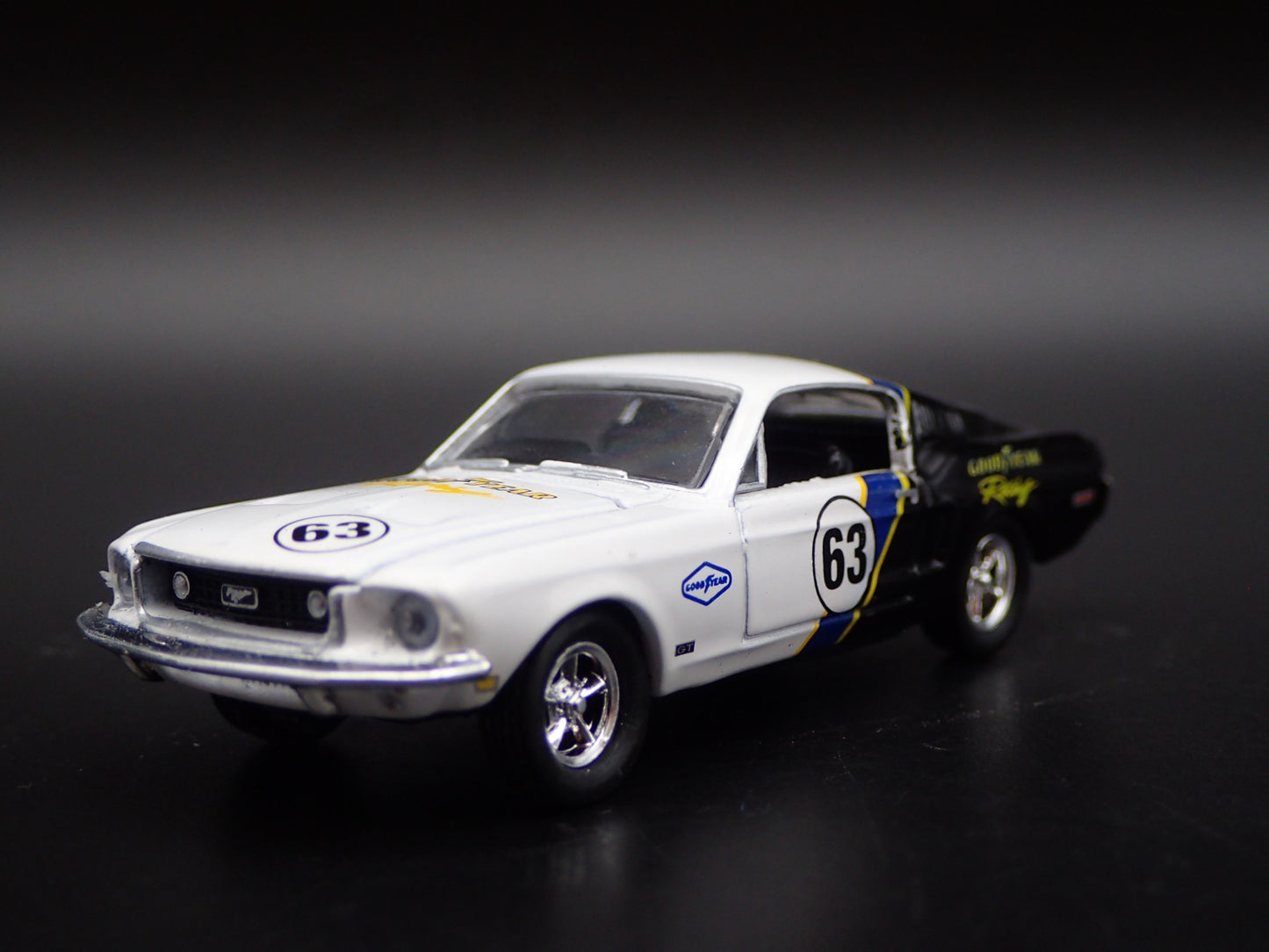 1968 FORD MUSTANG GT 390 FASTBACK GOODYEAR RACING 1:64 SCALE DIECAST MODEL CAR