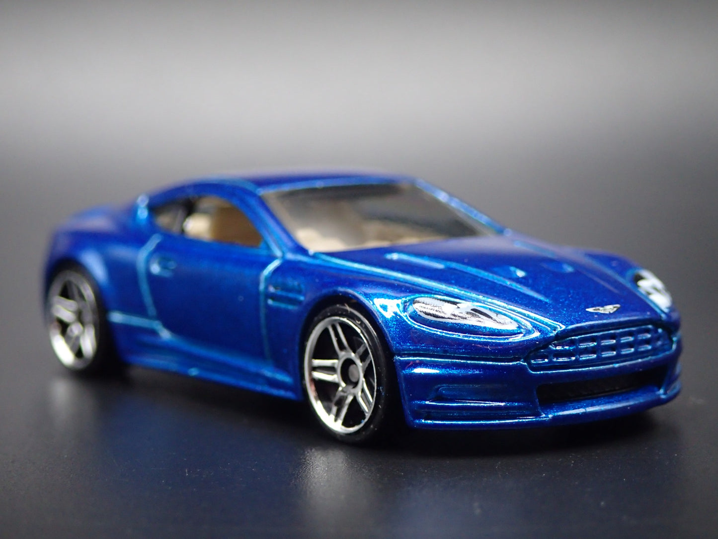 2008-2012 ASTON MARTIN DBS BLUE 1/64 SCALE COLLECTIBLE DIORAMA DIECAST MODEL CAR