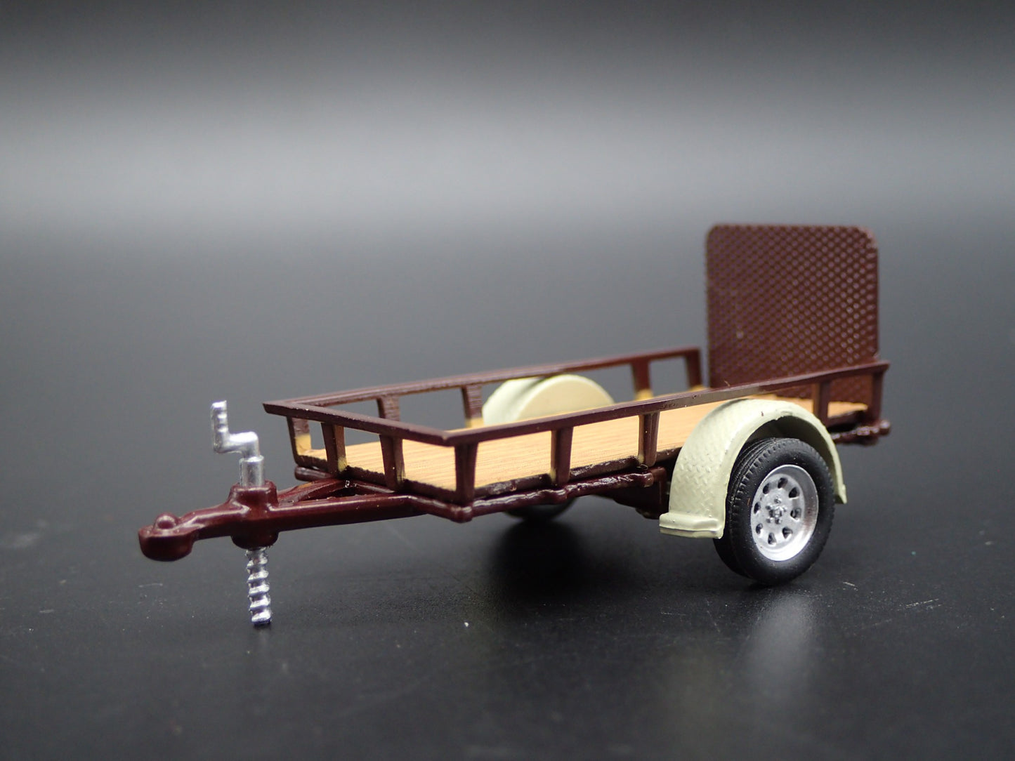 UTILITY TRAILER RUBBER TIRES with WORKING RAMPS 1:64 SCALE DIORAMA DIECAST MODEL