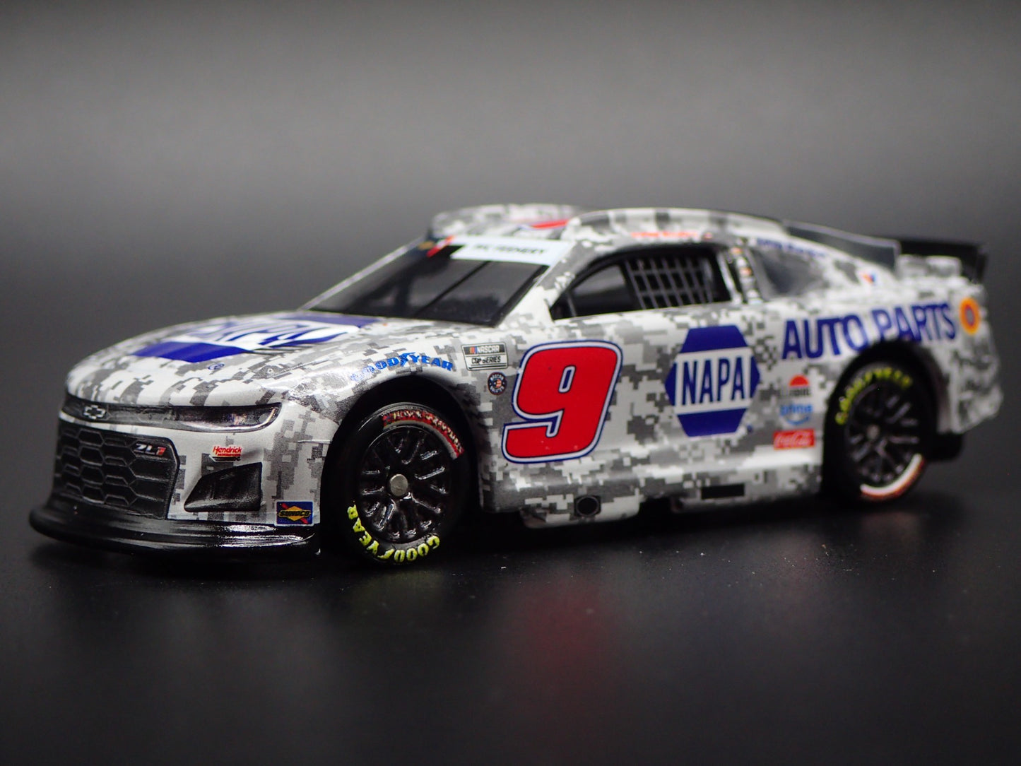 2025 25 CHEVROLET 9 CHASE ELLIOTT NAPA PATRIOTIC NASCAR 1:64 DIECAST MODEL CAR