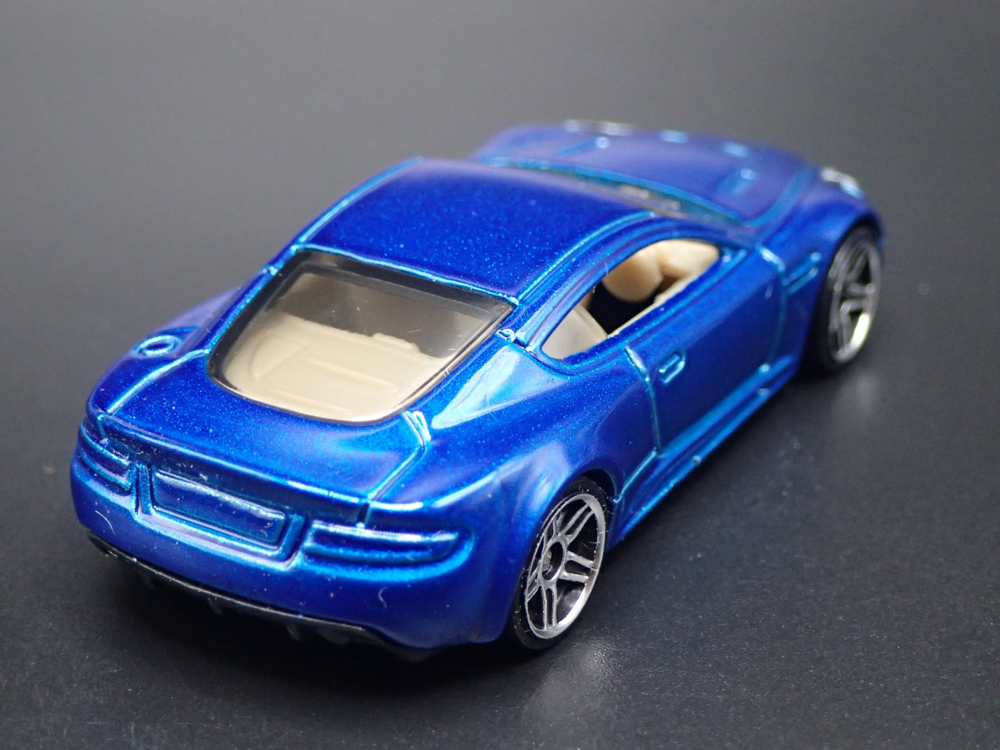 2008-2012 ASTON MARTIN DBS BLUE 1/64 SCALE COLLECTIBLE DIORAMA DIECAST MODEL CAR