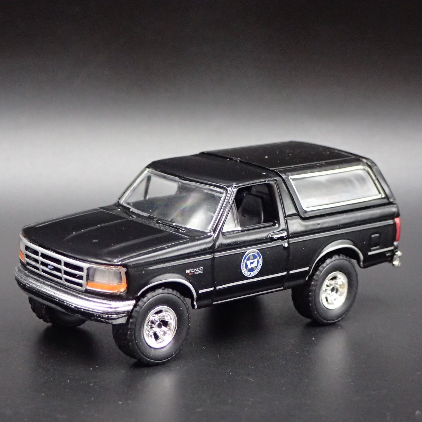 1992 92 FORD BRONCO MONTANA LIVESTOCK ASSOC YELLOWSTONE 1:64 SCALE DIECAST MODEL