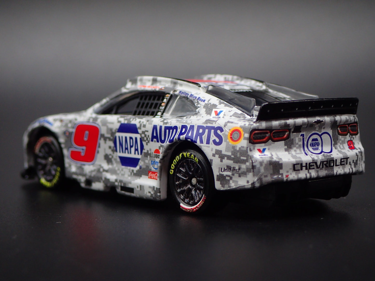 2025 25 CHEVROLET 9 CHASE ELLIOTT NAPA PATRIOTIC NASCAR 1:64 DIECAST MODEL CAR