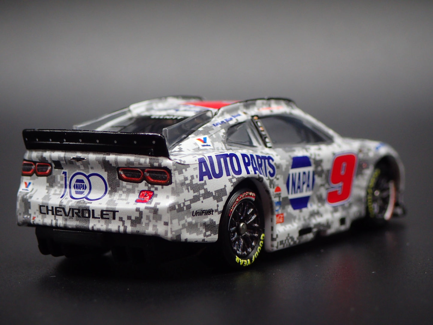 2025 25 CHEVROLET 9 CHASE ELLIOTT NAPA PATRIOTIC NASCAR 1:64 DIECAST MODEL CAR