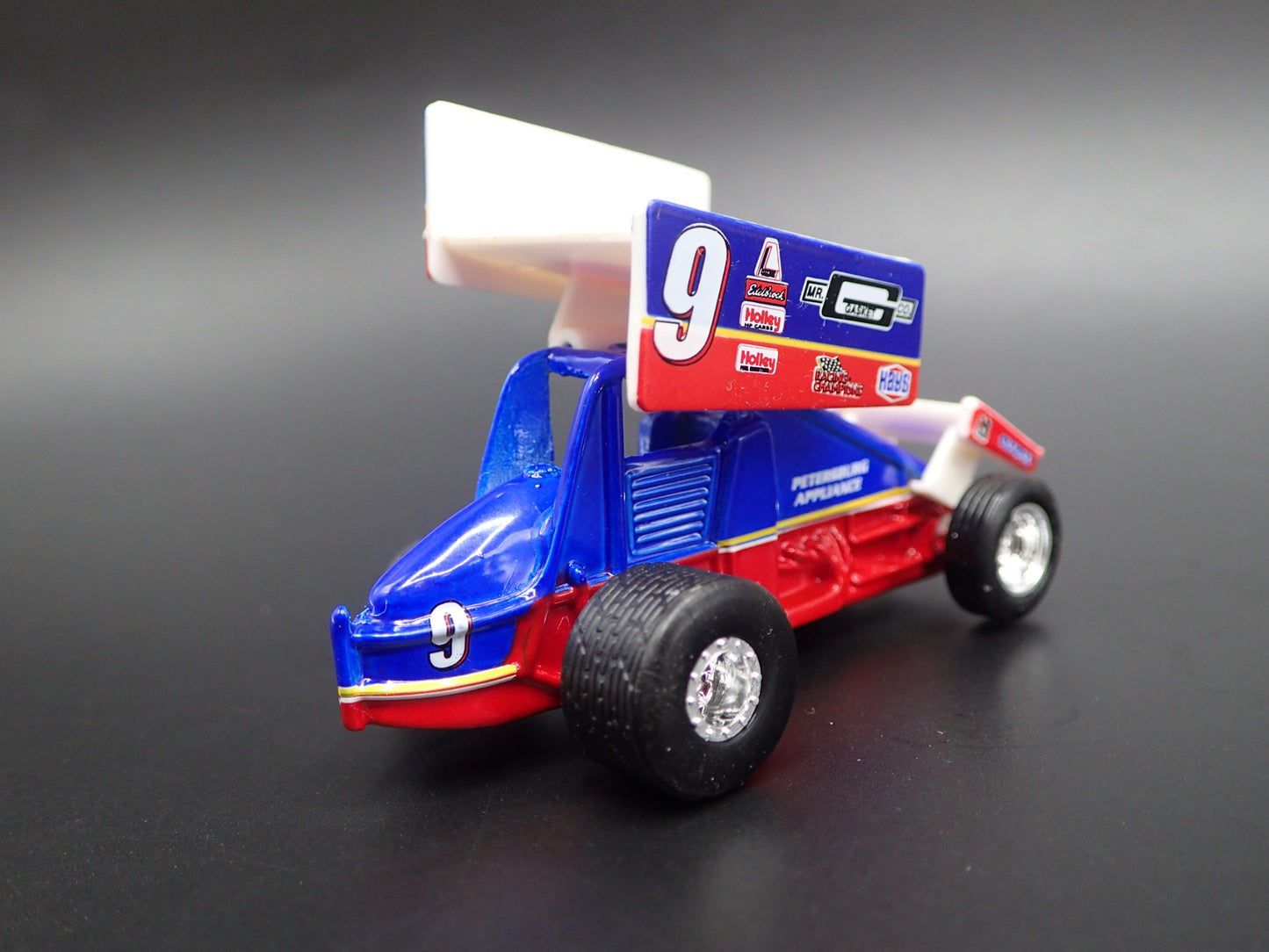 2001 01 SPRINT CAR #9 MR GASKET CO HAYS 1:64 SCALE COLLECTIBLE DIECAST MODEL CAR