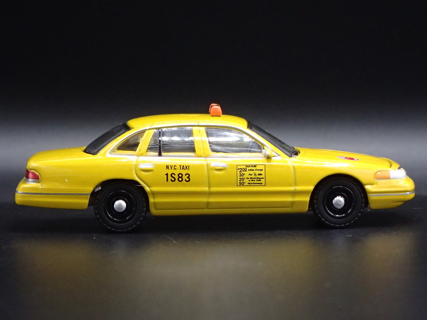 1994 94 FORD CROWN VICTORIA NYC TAXI CAB NEW YORK 1:64 SCALE DIECAST MODEL CAR