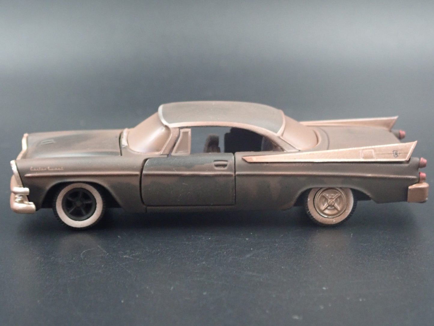 1957 57 DODGE CUSTOM ROYAL LANCER D500 RARE 1:64 SCALE LIMITED DIECAST MODEL CAR