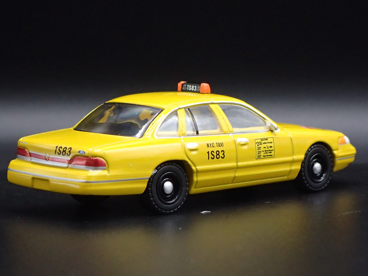 1994 94 FORD CROWN VICTORIA NYC TAXI CAB NEW YORK 1:64 SCALE DIECAST MODEL CAR