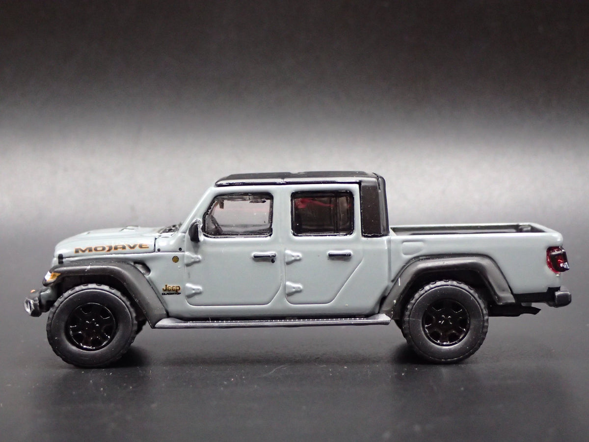 2020-2023 JEEP GLADIATOR MOJAVE PICKUP TRUCK JT 1:64 SCALE DIECAST MODEL CAR-Burning Rubber Toy Company