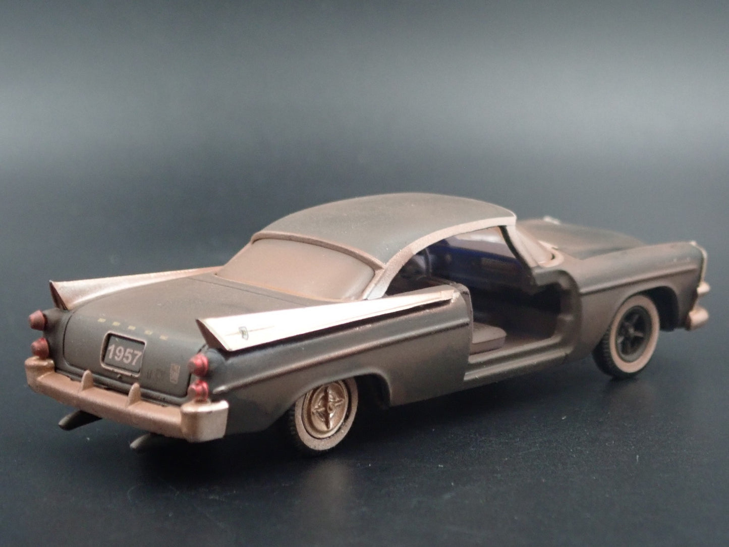 1957 57 DODGE CUSTOM ROYAL LANCER D500 RARE 1:64 SCALE LIMITED DIECAST MODEL CAR