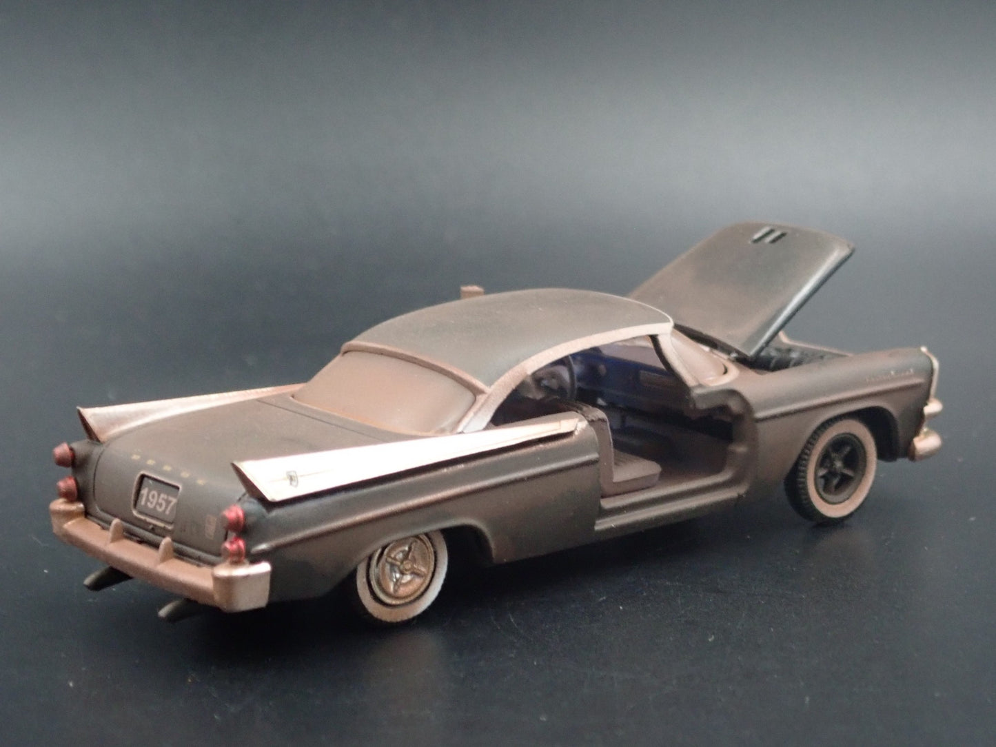 1957 57 DODGE CUSTOM ROYAL LANCER D500 RARE 1:64 SCALE LIMITED DIECAST MODEL CAR