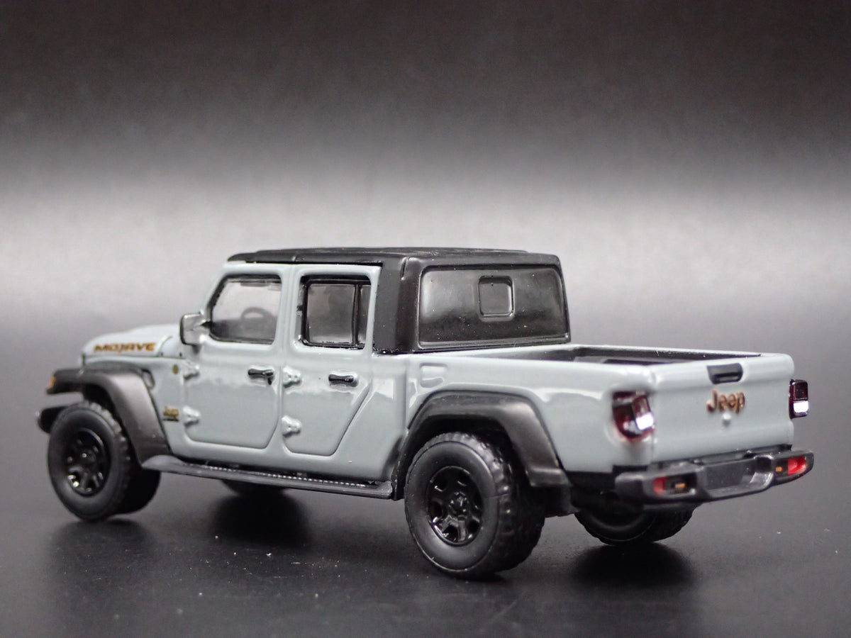 2020-2023 JEEP GLADIATOR MOJAVE PICKUP TRUCK JT 1:64 SCALE DIECAST MODEL CAR-Burning Rubber Toy Company