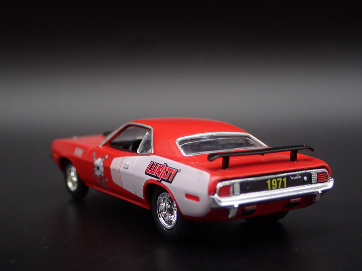 1971 71 PLYMOUTH CUDA HEMI LUNATI VOODOO 1:64 SCALE DIORAMA DIECAST MODEL CAR