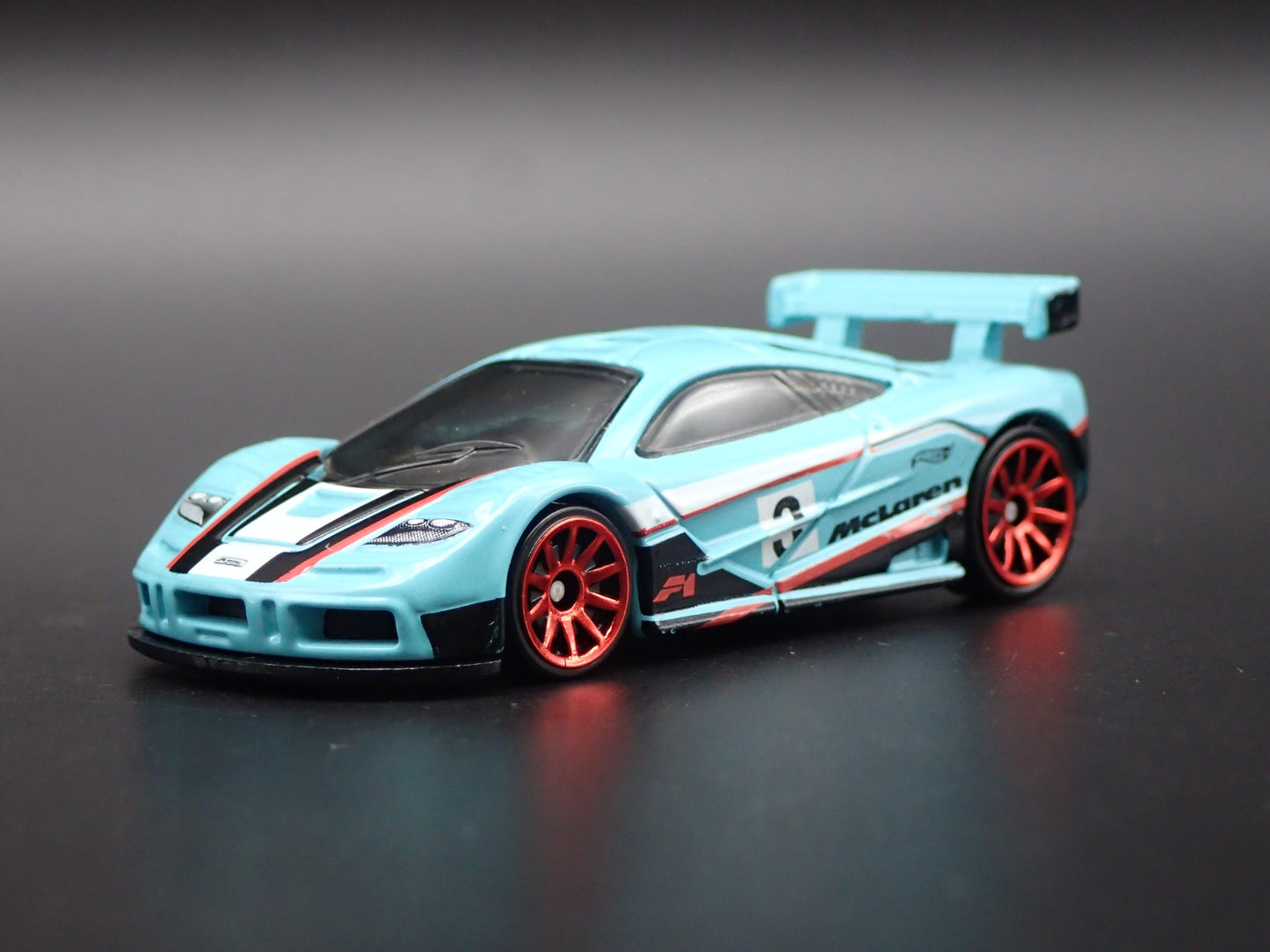 1995-1996 MCLAREN F1 GTR SUPER CAR TEAL 1:64 SCALE COLLECTIBLE DIECAST MODEL CAR