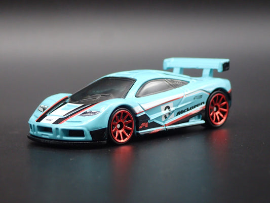1995-1996 MCLAREN F1 GTR SUPER CAR TEAL 1:64 SCALE COLLECTIBLE DIECAST MODEL CAR