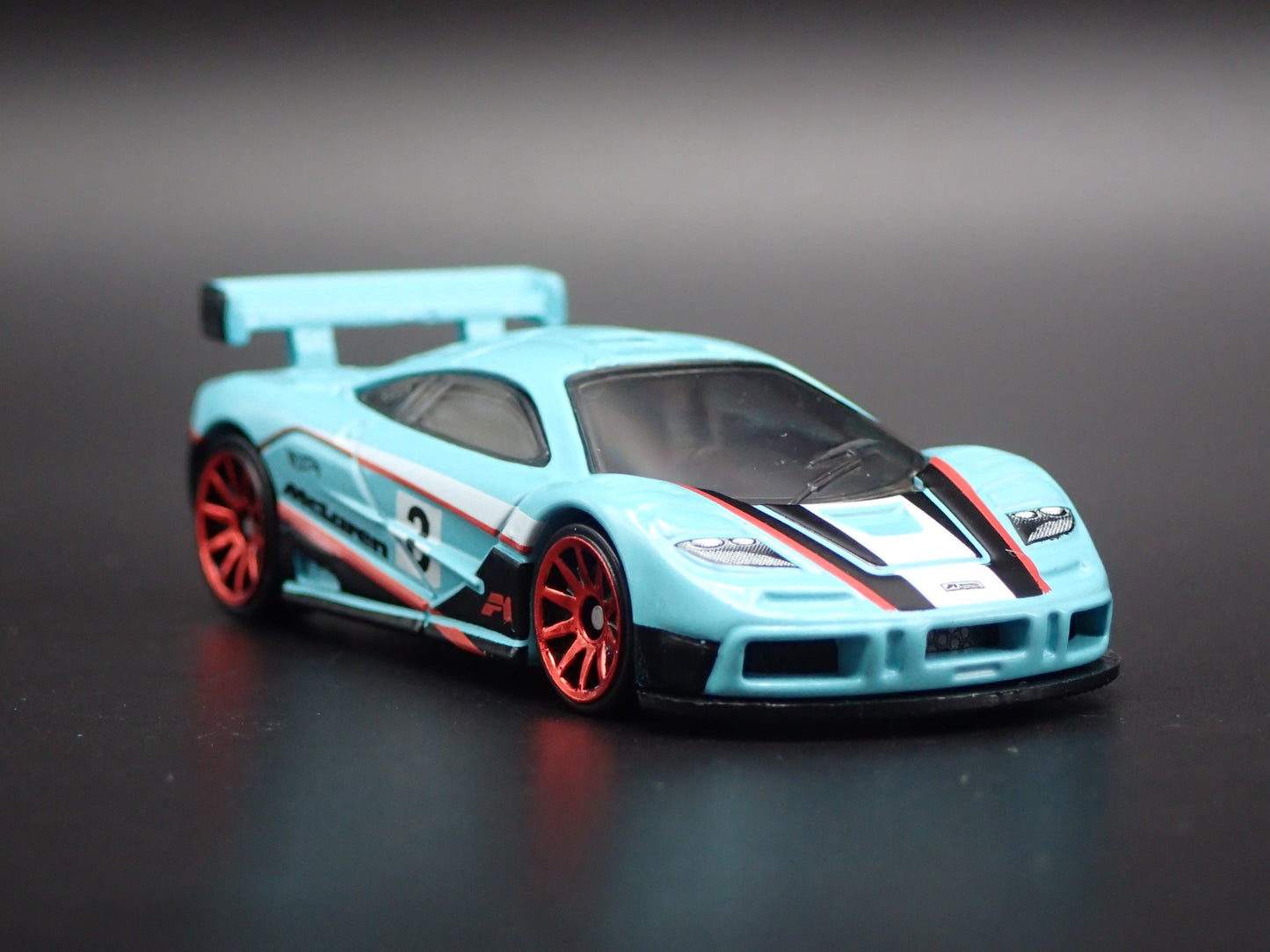 1995-1996 MCLAREN F1 GTR SUPER CAR TEAL 1:64 SCALE COLLECTIBLE DIECAST MODEL CAR