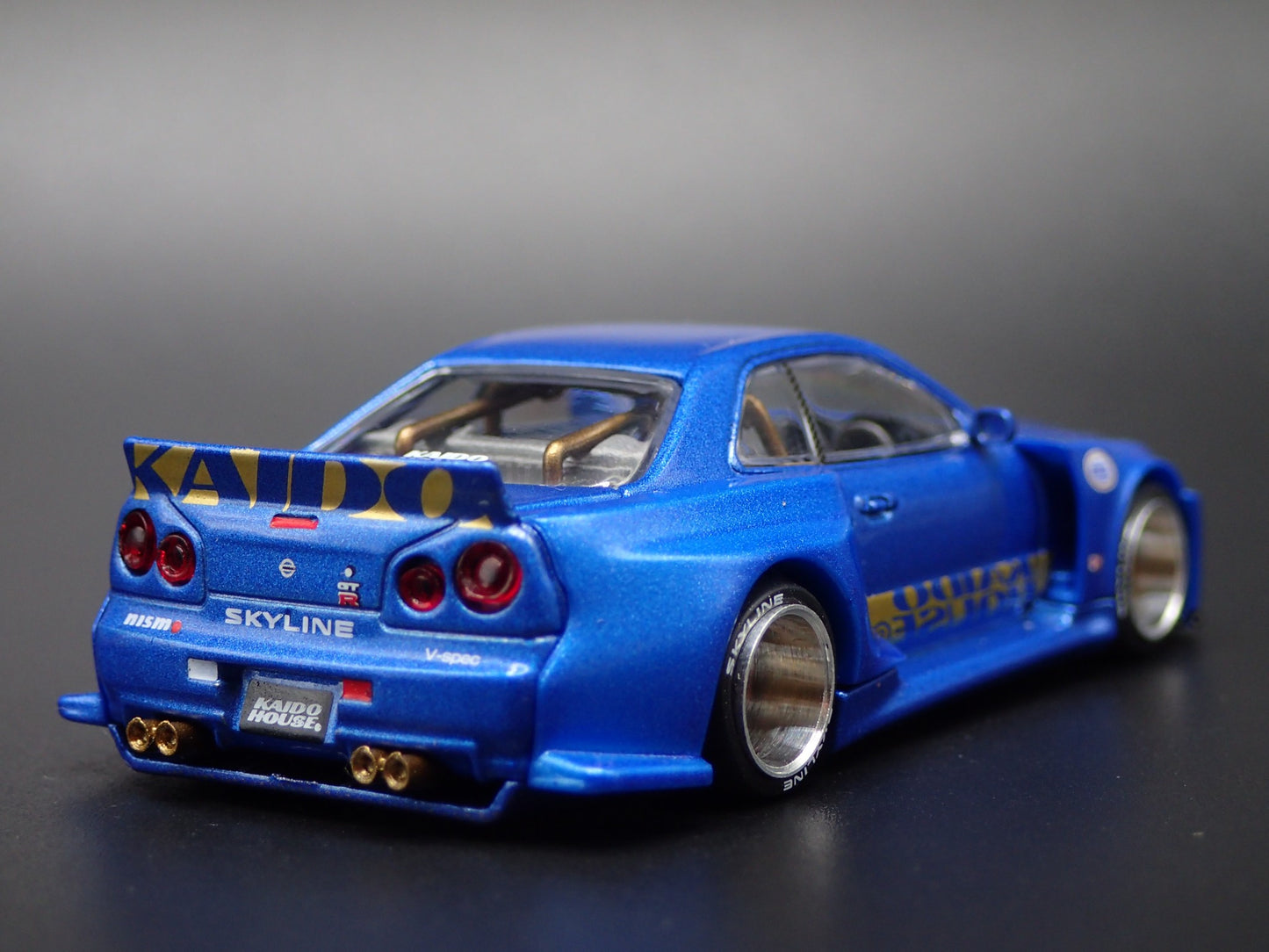 1999-2002 NISSAN SKYLINE GTR R34 KAIDO RACING V2 1:64 SCALE DIECAST MODEL CAR