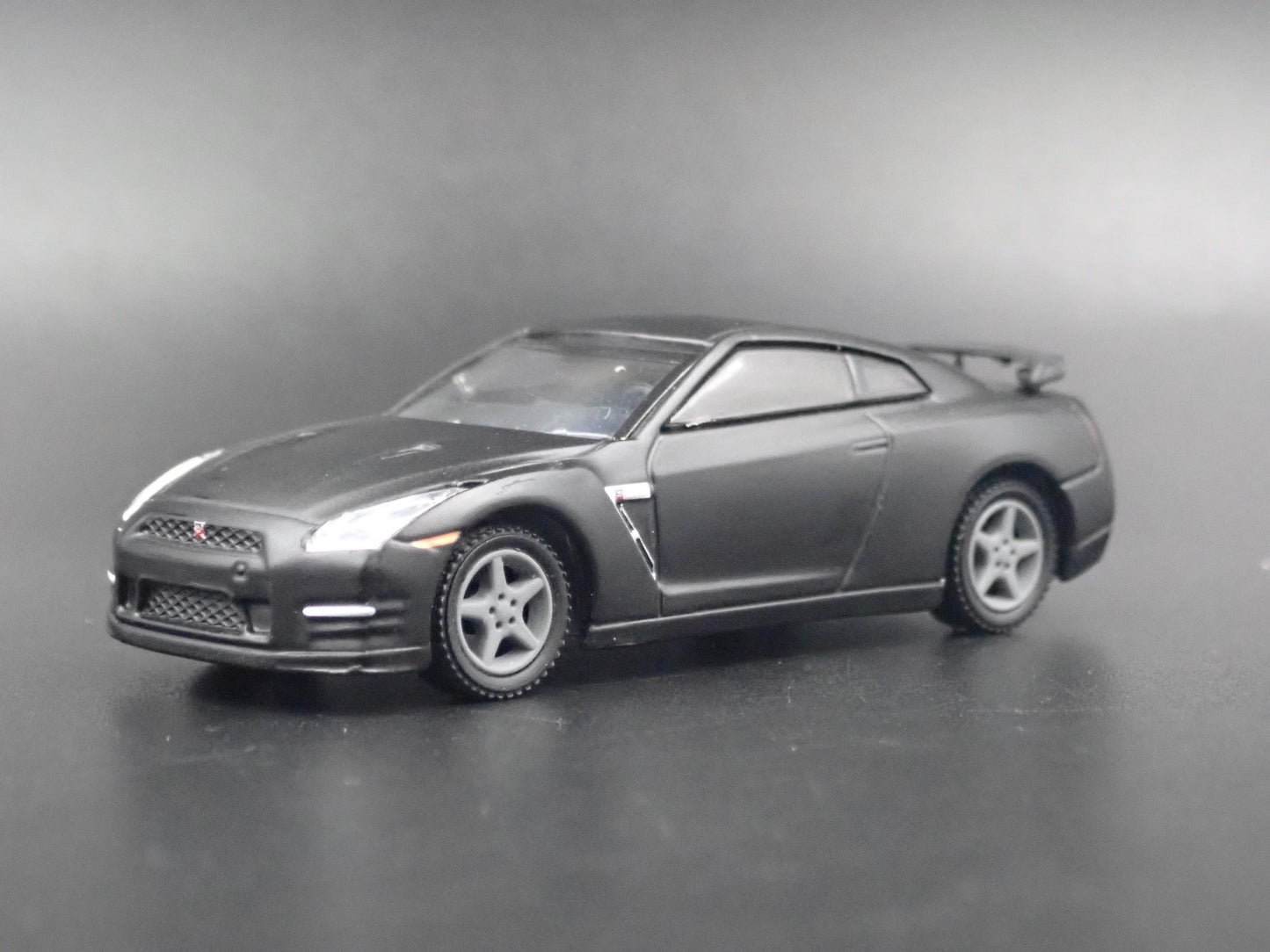 2007-2025 NISSAN SKYLINE GTR R35 BLACK 1:64 SCALE COLLECTIBLE DIECAST MODEL CAR