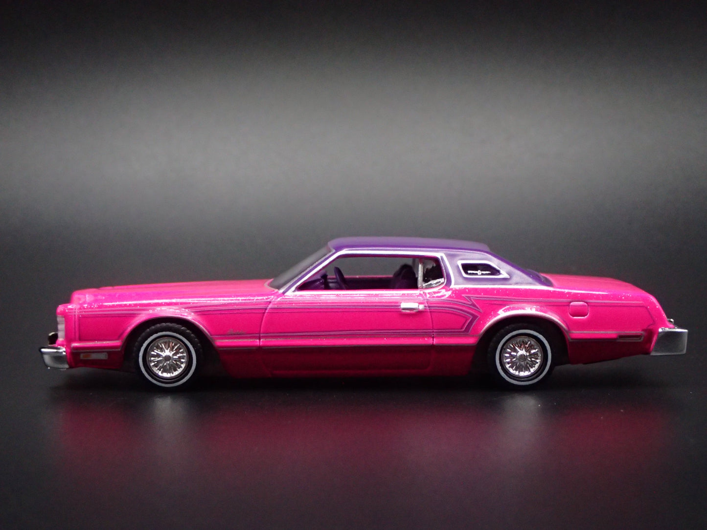 1975 75 FORD THUNDERBIRD LOWRIDER PINK 1:64 SCALE COLLECTIBLE DIECAST MODEL CAR