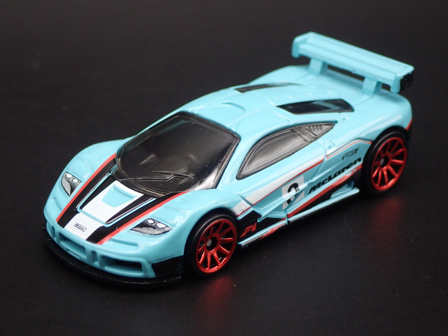 1995-1996 MCLAREN F1 GTR SUPER CAR TEAL 1:64 SCALE COLLECTIBLE DIECAST MODEL CAR