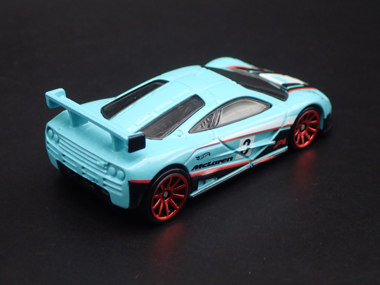 1995-1996 MCLAREN F1 GTR SUPER CAR TEAL 1:64 SCALE COLLECTIBLE DIECAST MODEL CAR