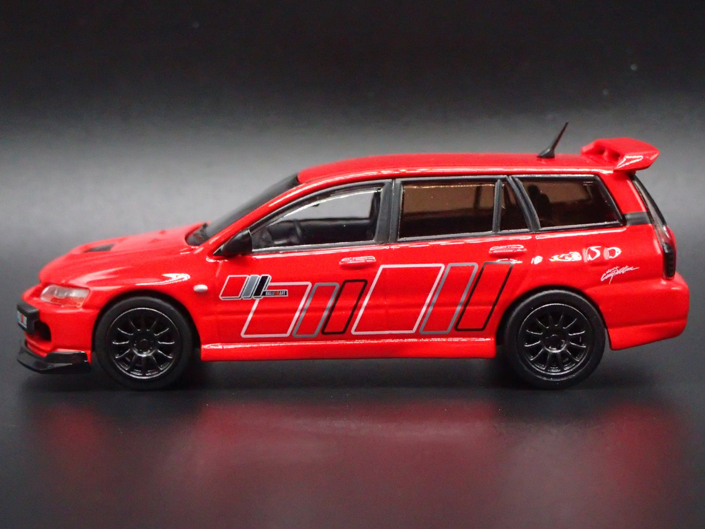 2005-2007 MITSUBISHI LANCER EVOLUTION EVO IX WAGON 1:64 SCALE DIECAST MODEL CAR