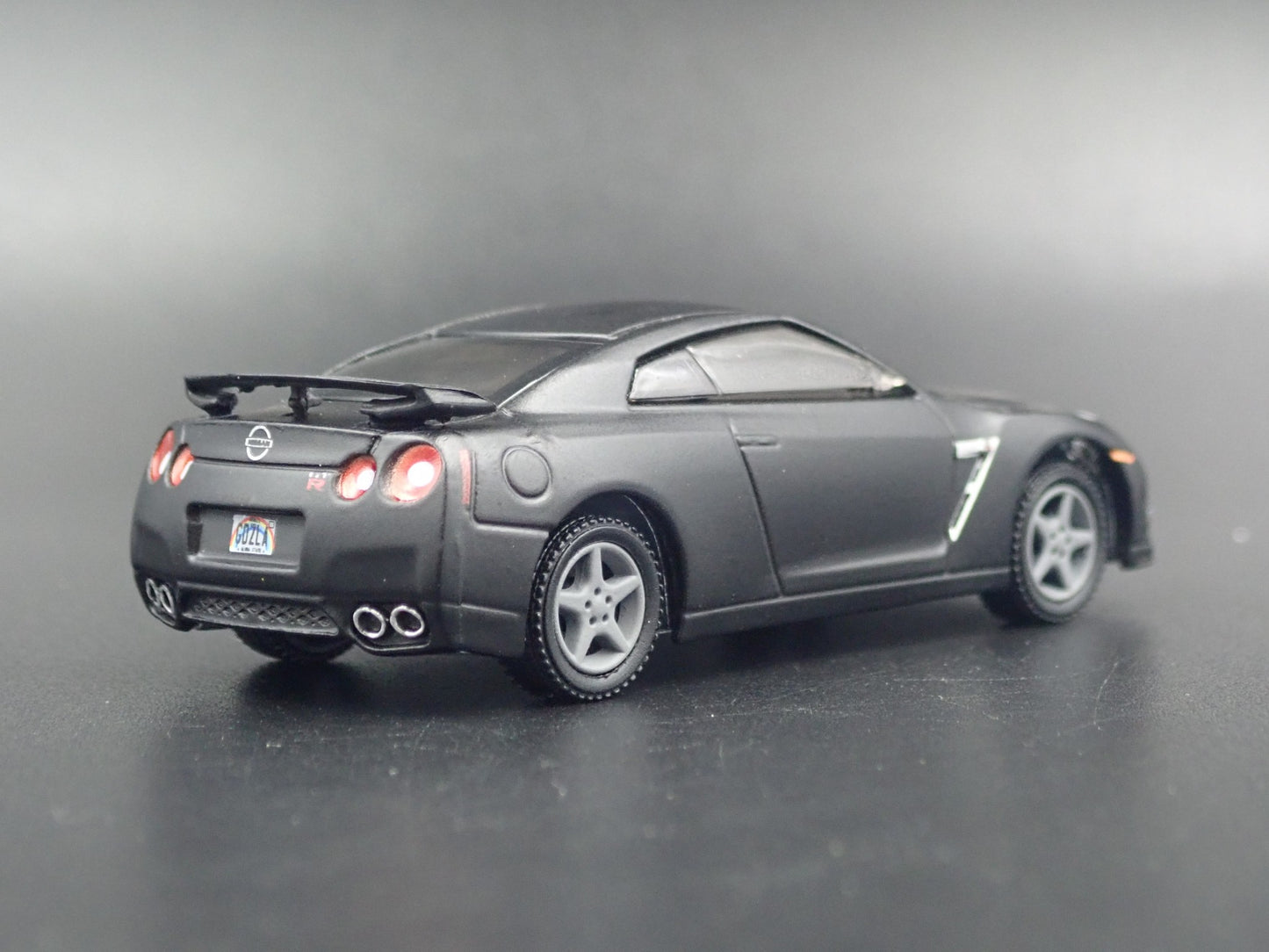 2007-2025 NISSAN SKYLINE GTR R35 BLACK 1:64 SCALE COLLECTIBLE DIECAST MODEL CAR