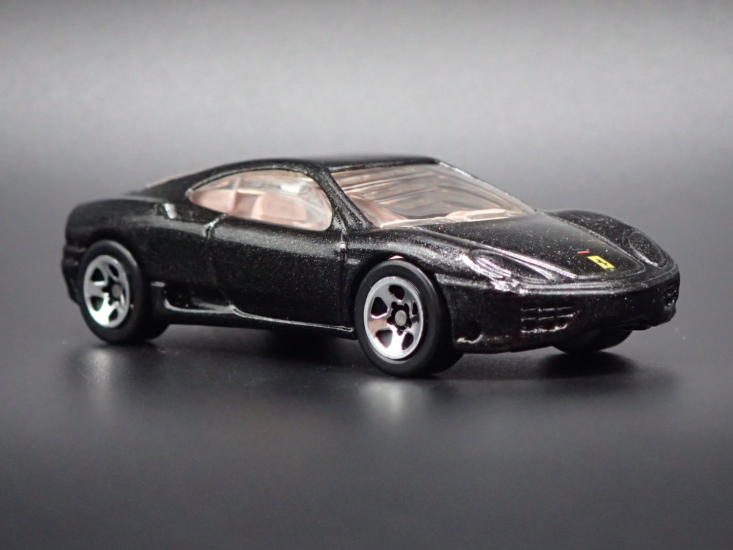 1999-2005 FERRARI 360 MODENA SUPER CAR 1:64 SCALE DIORAMA DIECAST MODEL CAR