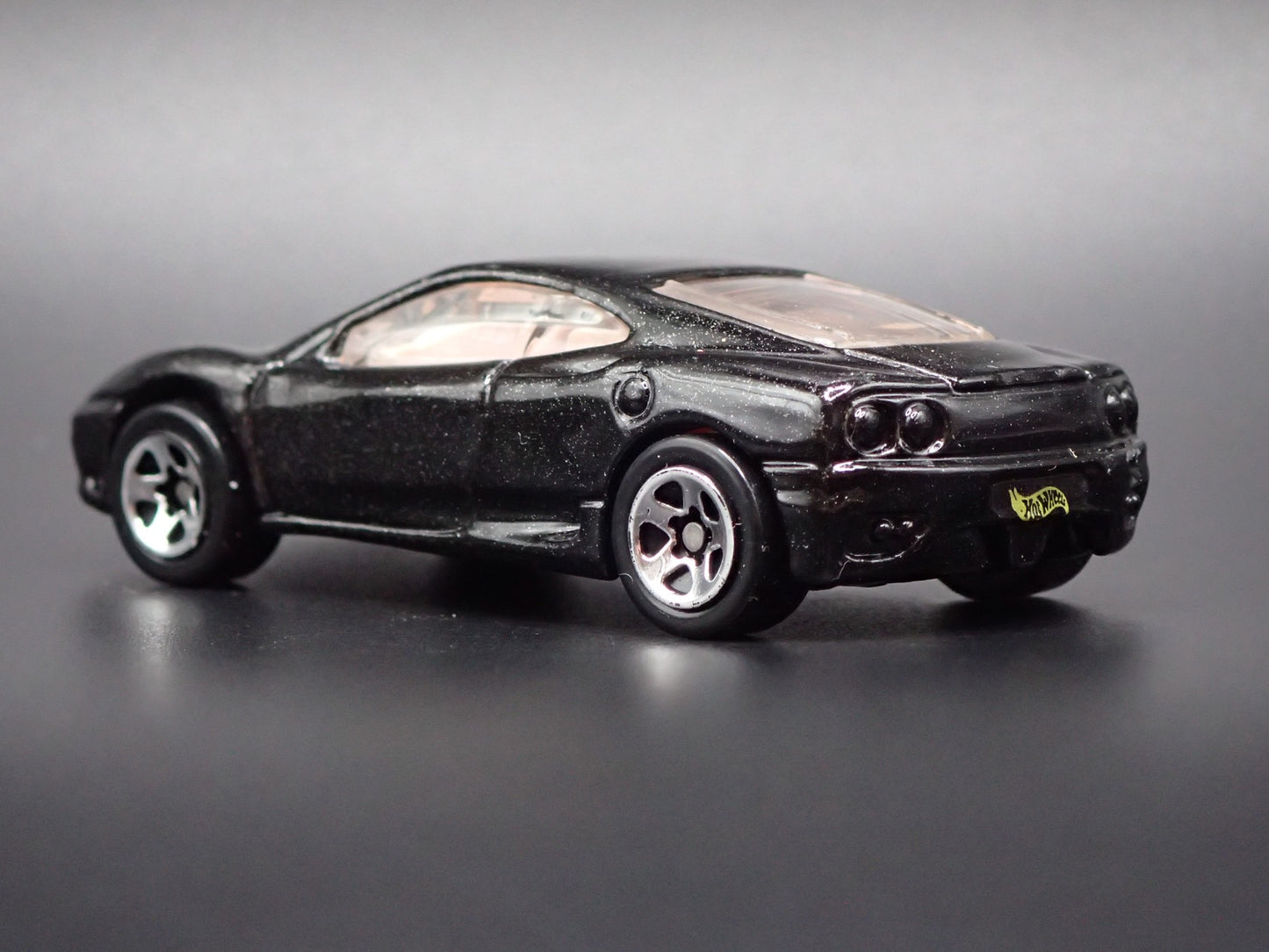 1999-2005 FERRARI 360 MODENA SUPER CAR 1:64 SCALE DIORAMA DIECAST MODEL CAR