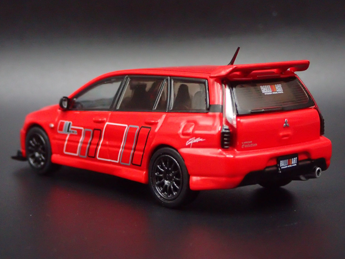 2005-2007 MITSUBISHI LANCER EVOLUTION EVO IX WAGON 1:64 SCALE DIECAST MODEL CAR