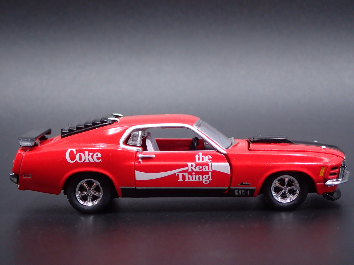 1970 70 FORD MUSTANG MACH 1 351 FASTBACK COCA COLA 1:64 SCALE DIECAST MODEL CAR