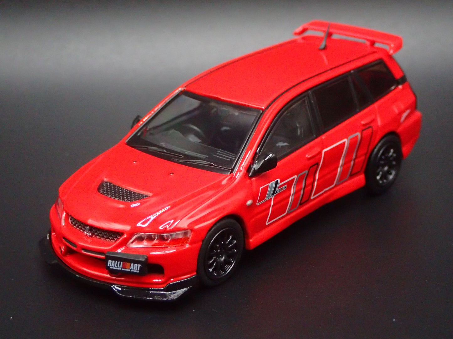 2005-2007 MITSUBISHI LANCER EVOLUTION EVO IX WAGON 1:64 SCALE DIECAST MODEL CAR