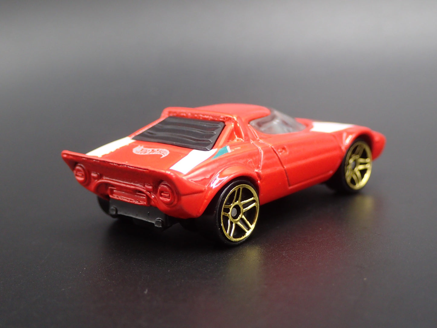 1973-1978 LANCIA STRATOS RACE CAR RED 1:64 SCALE DIORAMA DIECAST MODEL CAR