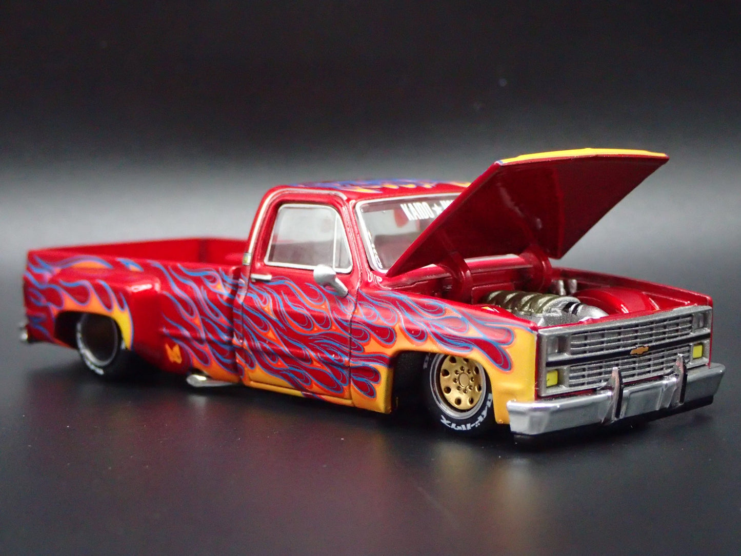 CHEVROLET SILVERADO DUALLY KAIDO FIRE V1 SQUAREBODY TRUCK 1/64 DIECAST MODEL CAR