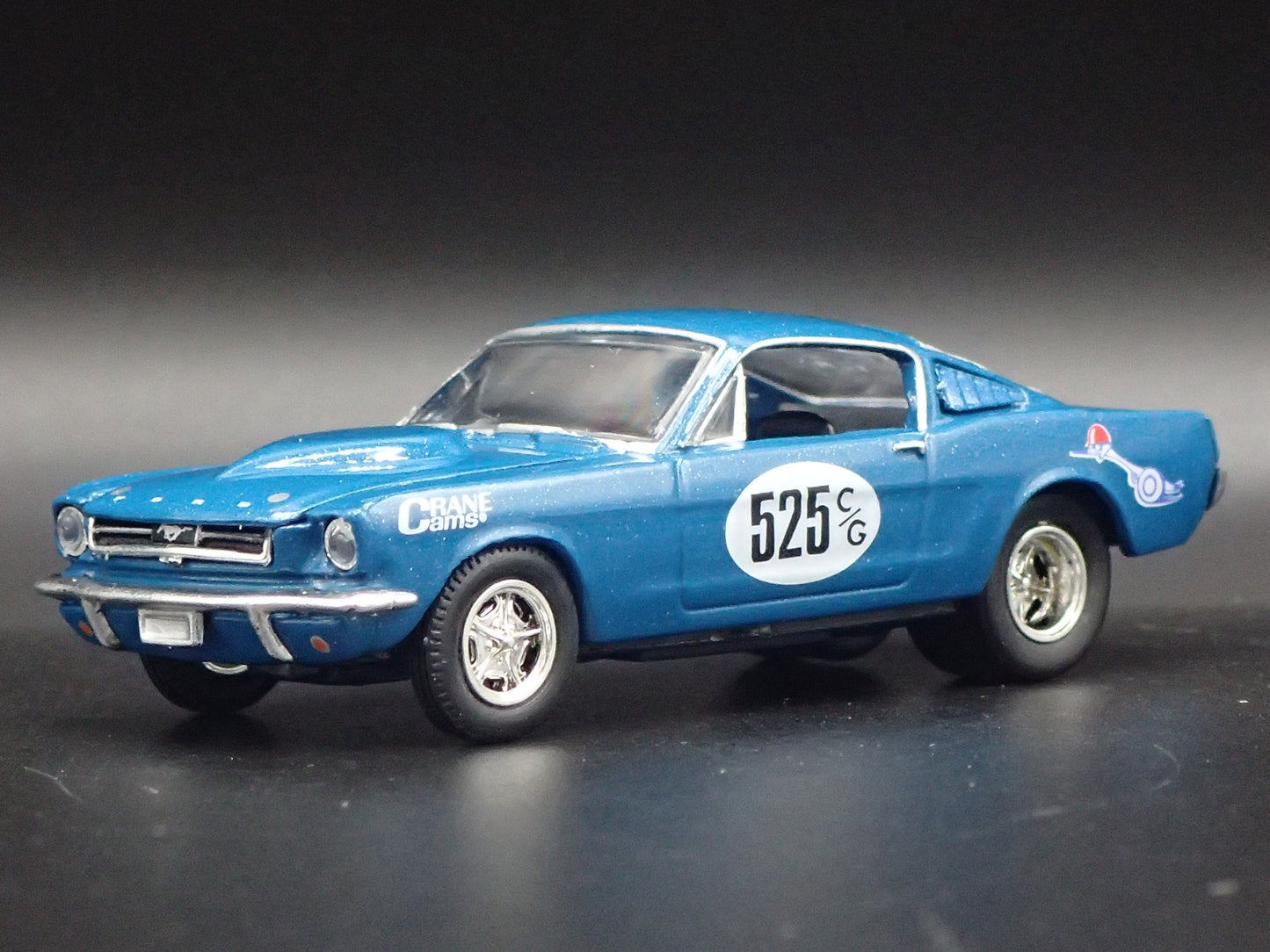 1965 65 FORD MUSTANG 2+2 FASTBACK CRANE 1/64 SCALE COLLECTIBLE DIECAST MODEL CAR