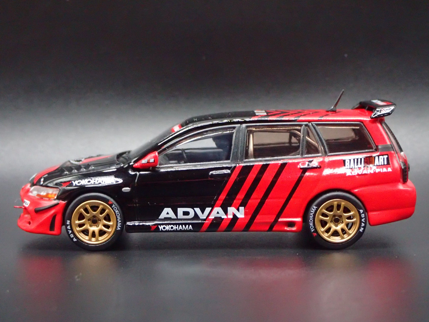2005-2007 MITSUBISHI LANCER EVOLUTION EVO IX WAGON 1:64 SCALE DIECAST MODEL CAR
