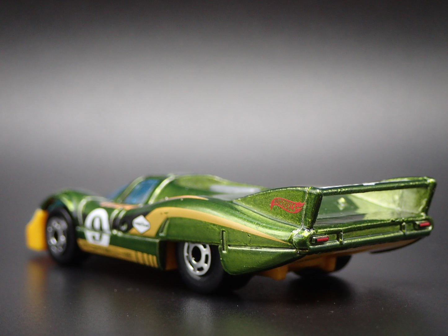 1970-1971 PORSCHE 917 LH RACING GREEN 1:64 SCALE COLLECTIBL DIECAST MODEL CAR