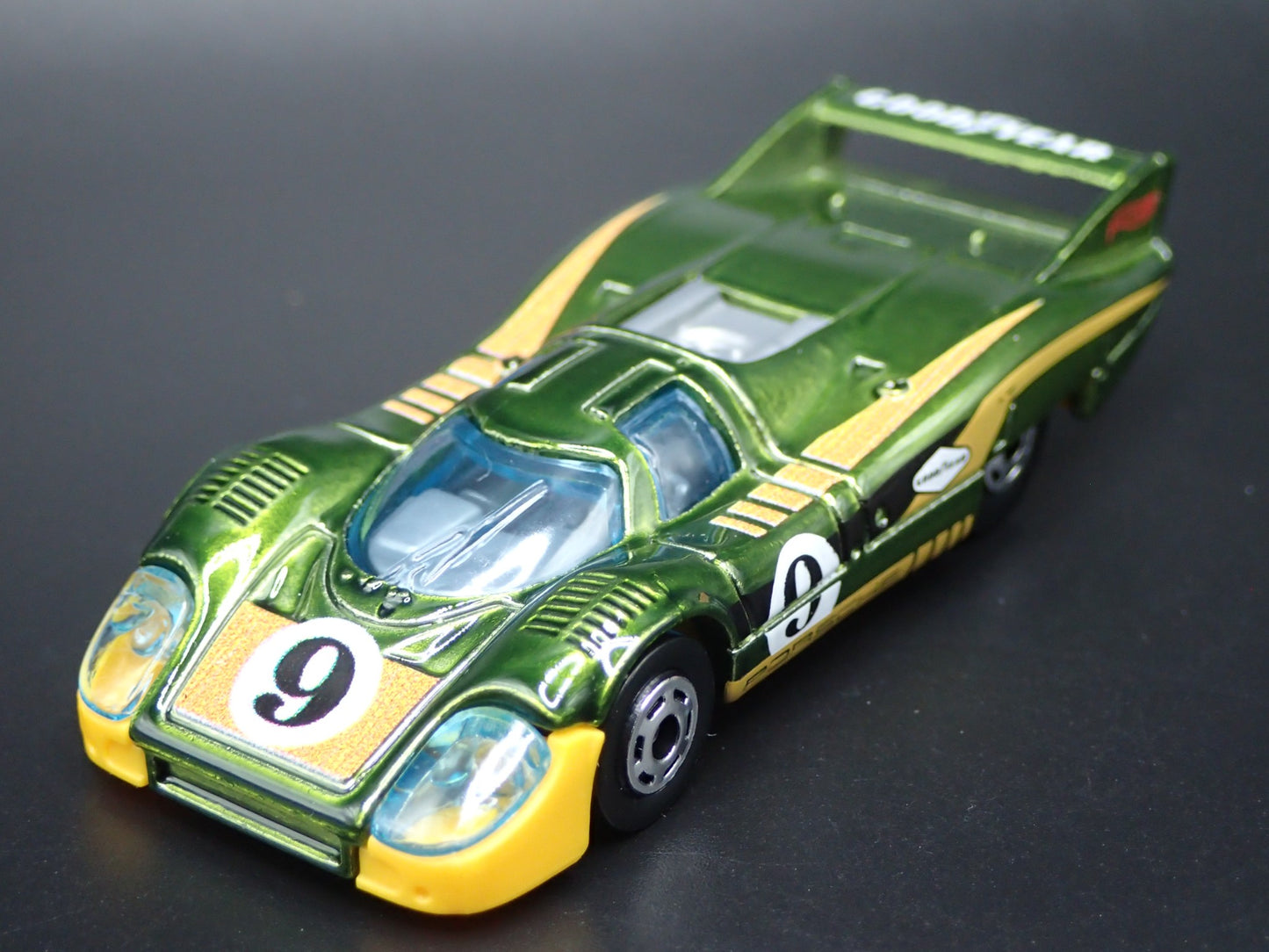 1970-1971 PORSCHE 917 LH RACING GREEN 1:64 SCALE COLLECTIBL DIECAST MODEL CAR