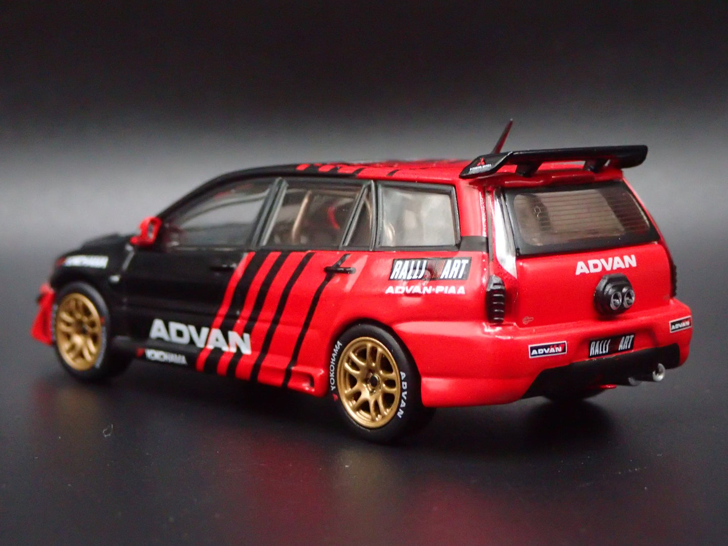 2005-2007 MITSUBISHI LANCER EVOLUTION EVO IX WAGON 1:64 SCALE DIECAST MODEL CAR