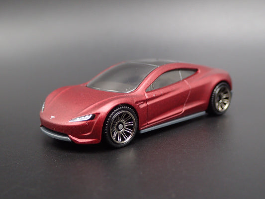 TESLA ROADSTER CONCEPT RED 1:64 SCALE COLLECTIBLE DIORAMA DIECAST MODEL CAR