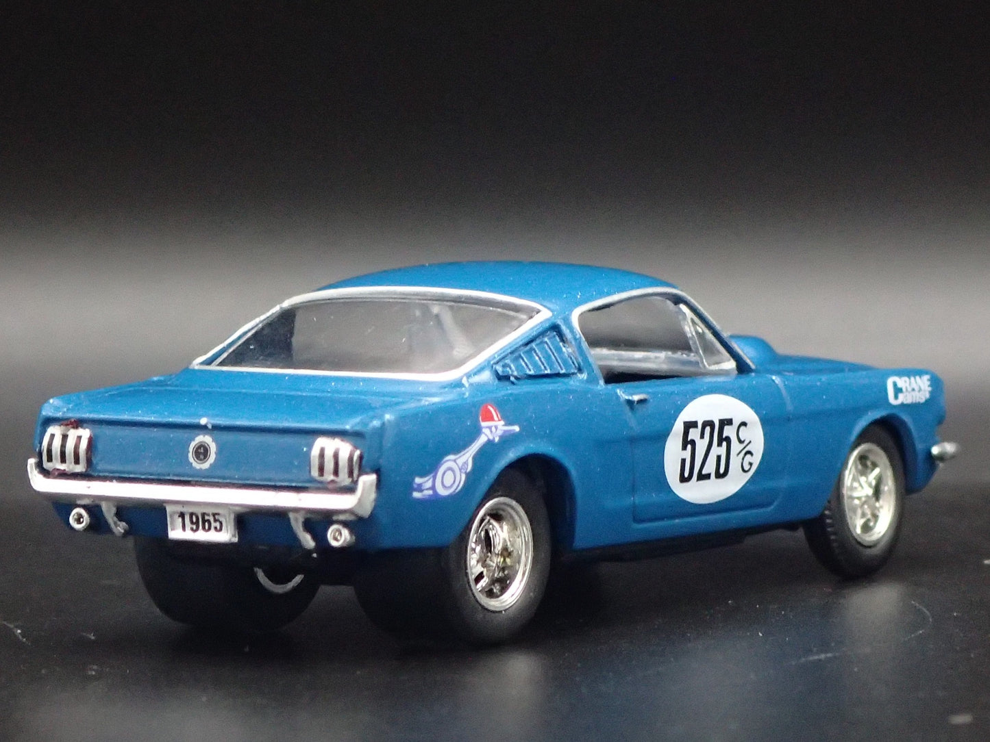 1965 65 FORD MUSTANG 2+2 FASTBACK CRANE 1/64 SCALE COLLECTIBLE DIECAST MODEL CAR
